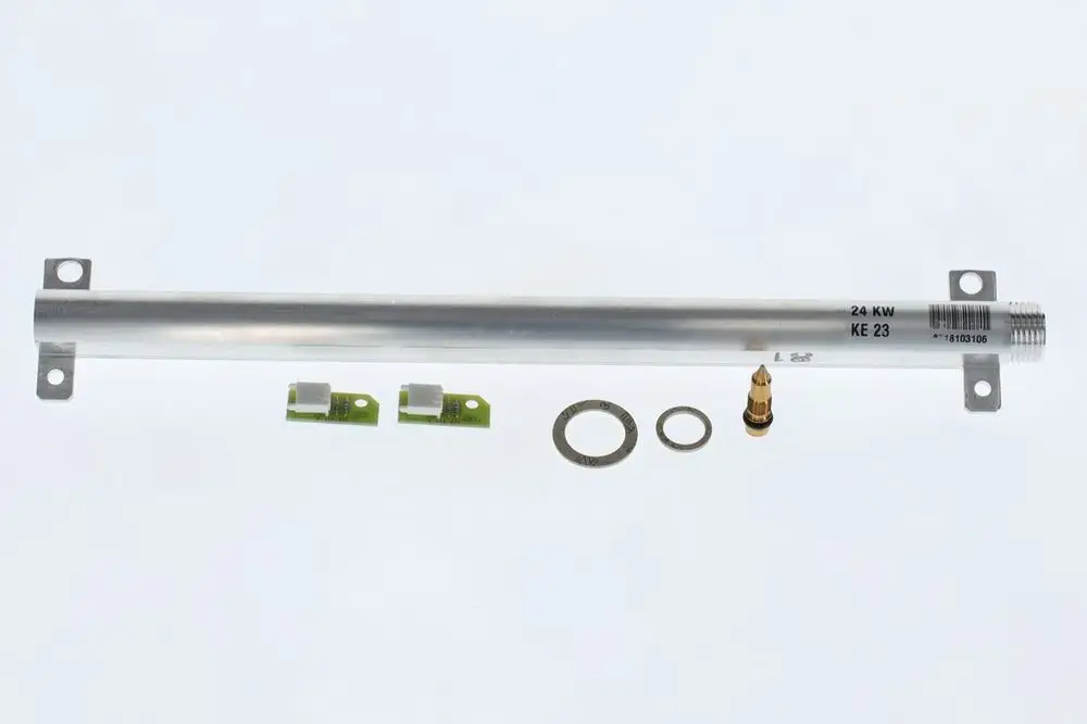 BOSCH Umbausatz bestehend aus einem langen Metallrohr, zwei Platinen, einer Dichtung und einem kleinen Bauteil, auf hellem Hintergrund.